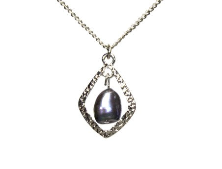 4 Sided Black Pearl Pendant Necklace (C3000)